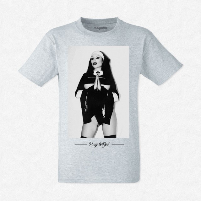 T-shirt Soeur Suzanne pray to god