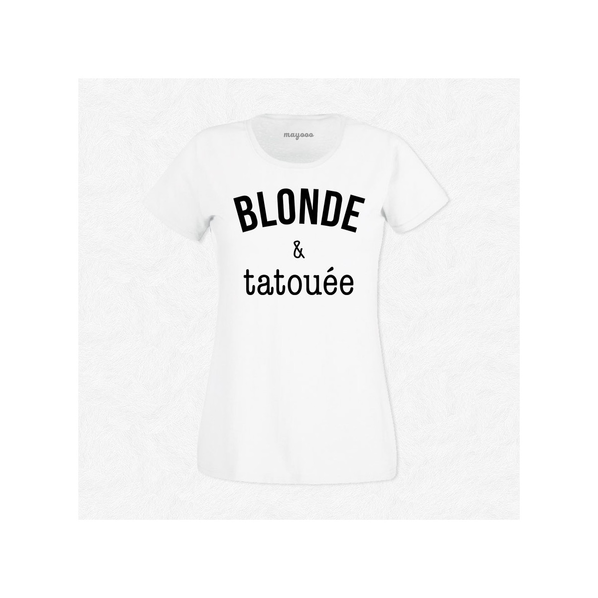 T-shirt Blonde & tatouée